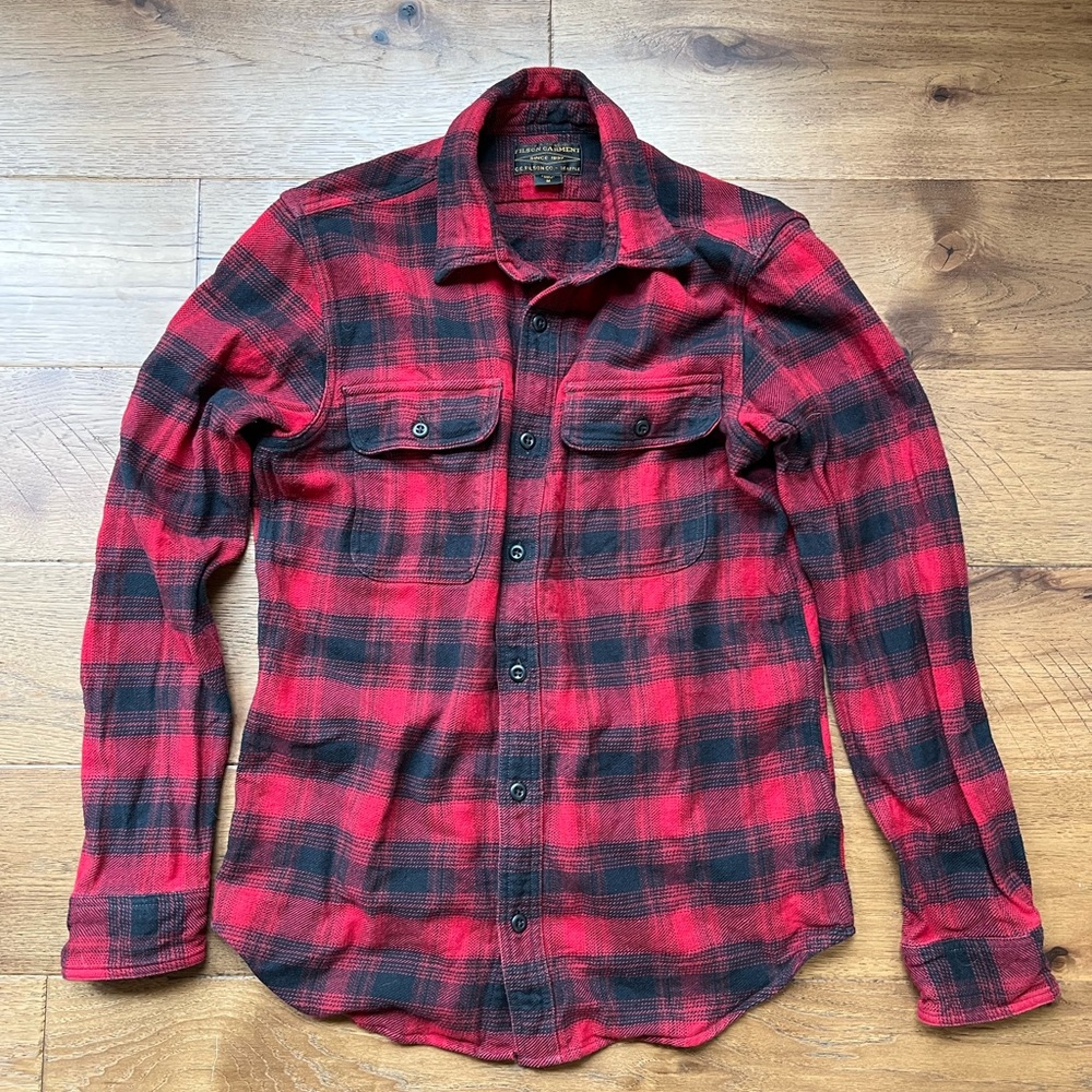 Filson Heavyweight Red Black Plaid Flannel Button-Up Shirt Size Medium